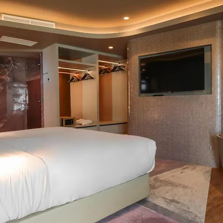 The Views Baia - Adults Only 호텔 4*