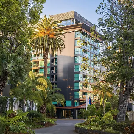The Views Baia - Adults Only 4* Funchal (Madeira)