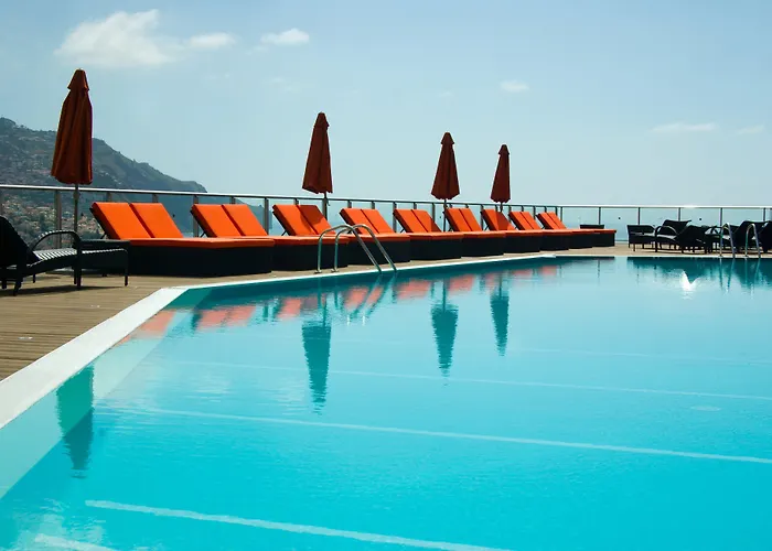 酒店 The Views Baia - Adults Only 丰沙尔