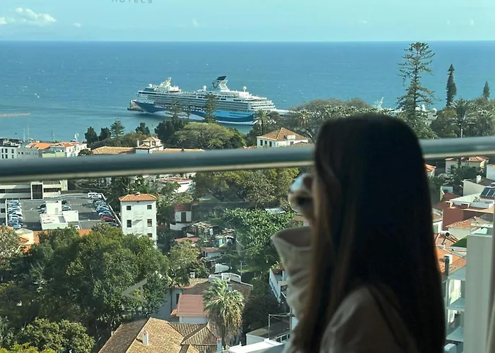 The Views Baia - Adults Only 丰沙尔