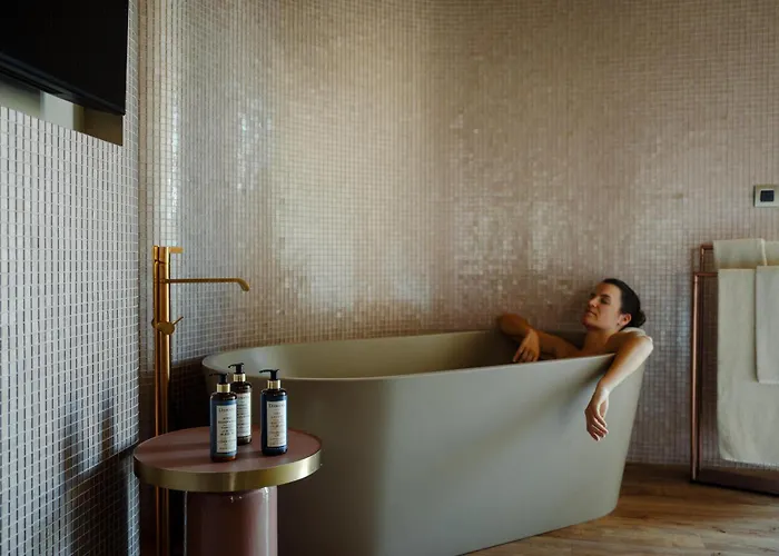 The Views Baia - Adults Only 4* Funchal (Madeira)